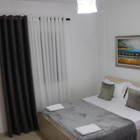 Deni'S Family Apartment In New Blvd Тирана Экстерьер фото