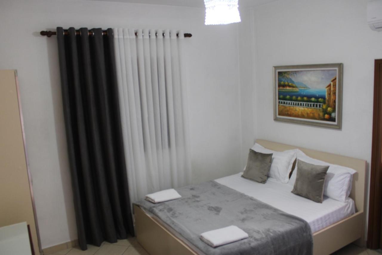 Deni'S Family Apartment In New Blvd Тирана Экстерьер фото